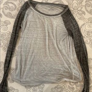 Aeropostale gray long sleeve shirt